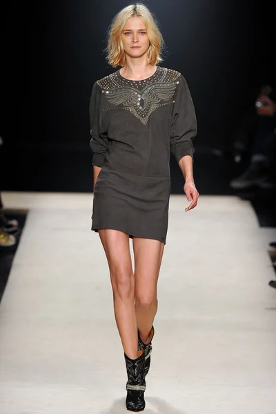 Look 34